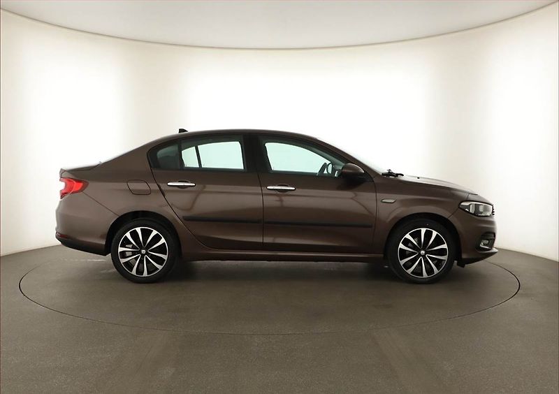 Fiat Tipo (2016) 1.4 16V, Tempomat - fotka 6 z 12