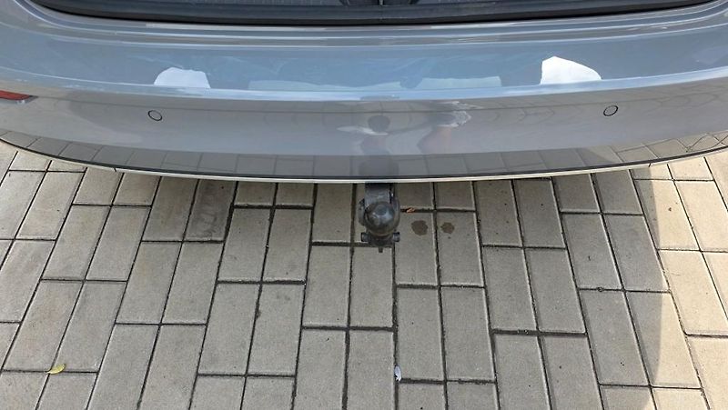 Volkswagen Golf (2024) 2.0 TDI 110kW DSG7 Style TZ - fotka 13 z 39
