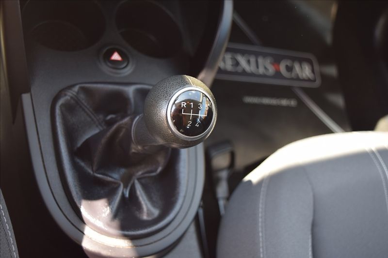 Seat Altea 1,6 TDI 77KW ALU KLIMA - fotka 40 z 44