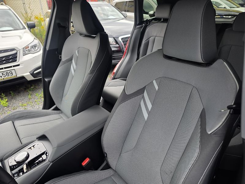 BMW X3 2.0 D X Drive  - fotka 9 z 17