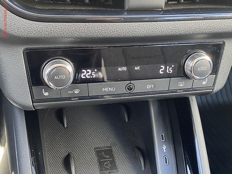 Škoda Kamiq (2021) 1.0 TSi, ČR, Style, LED - fotka 15 z 18