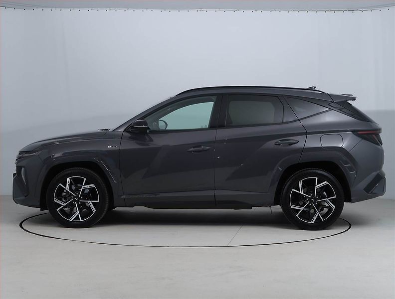 Hyundai Tucson (2024) 1.6 T-GDI - fotka 3 z 21