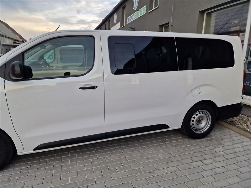 Toyota ProAce Verso 2.0 D-4d 140k L2 106kW - fotka 40 z 45