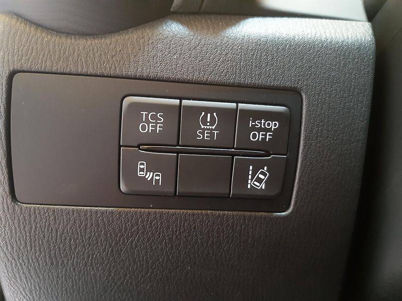 Mazda CX-3 2.0 i 4x4 NAVI LED AUTOMAT     - fotka 19 z 34