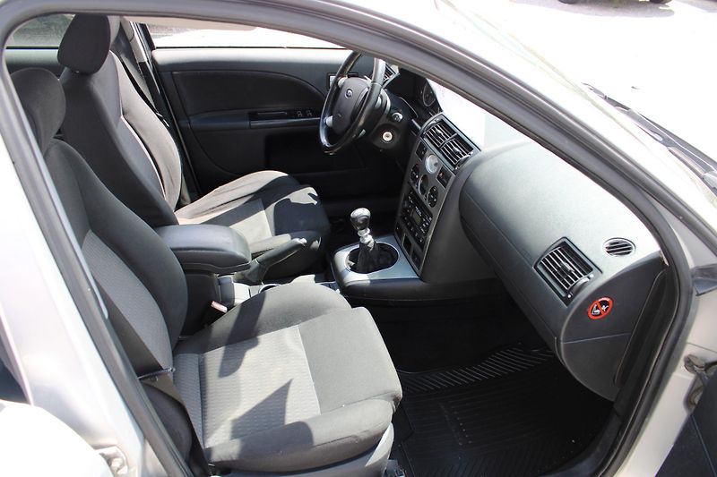 Ford Mondeo (2003) 2,0TDCI  EL.OKNA TAŽNÉ - fotka 13 z 16
