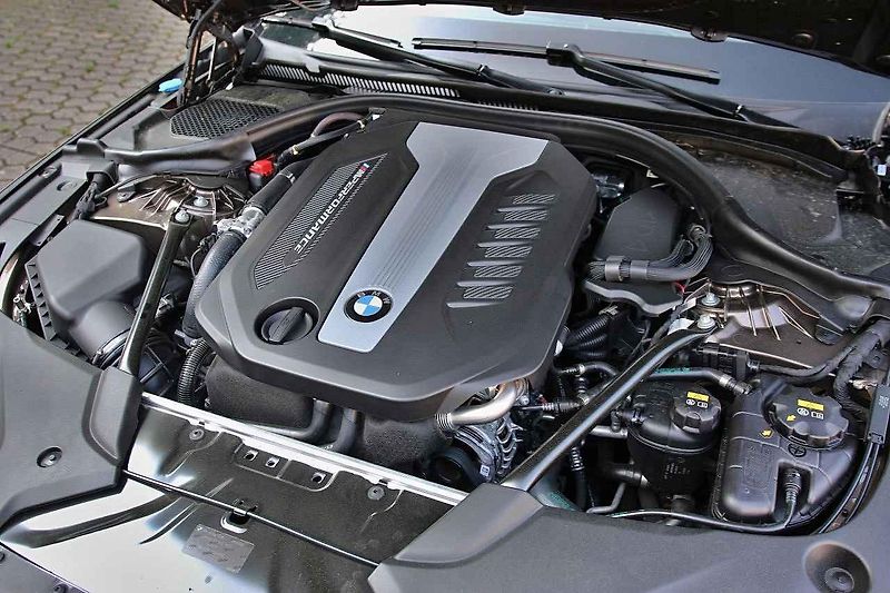 BMW M550d.