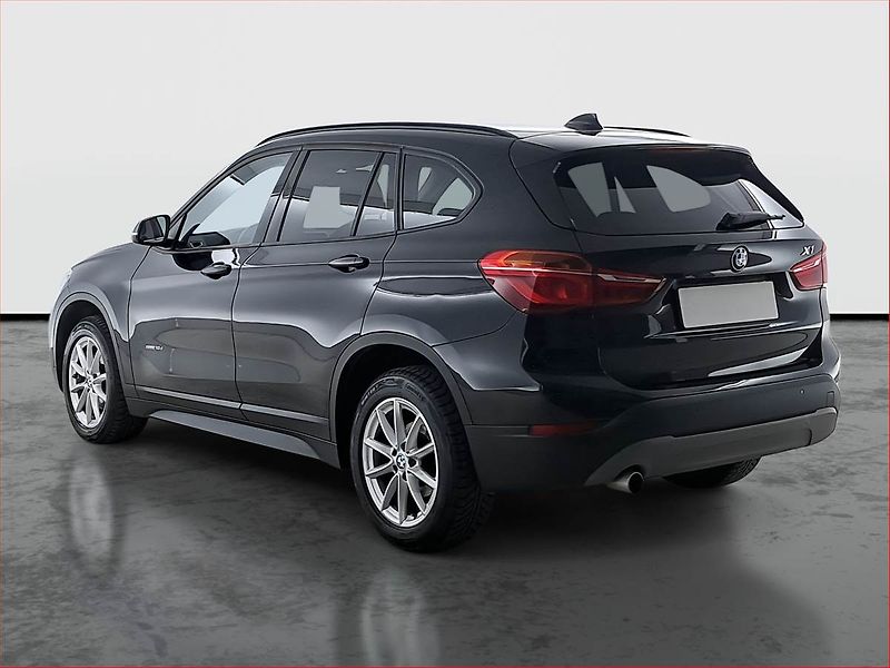 BMW X1 (2017) sDrive16d, Serv.kniha, Navi - fotka 4 z 21