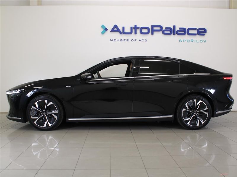 Mazda 6e 0,0 68kWh 190kW Takumi PLUS ČR - fotka 6 z 32