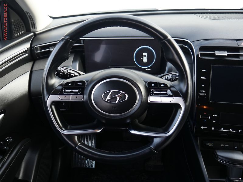 Hyundai Tucson (2021) 1.6CRDi, ČR, AT, kamera - fotka 15 z 18