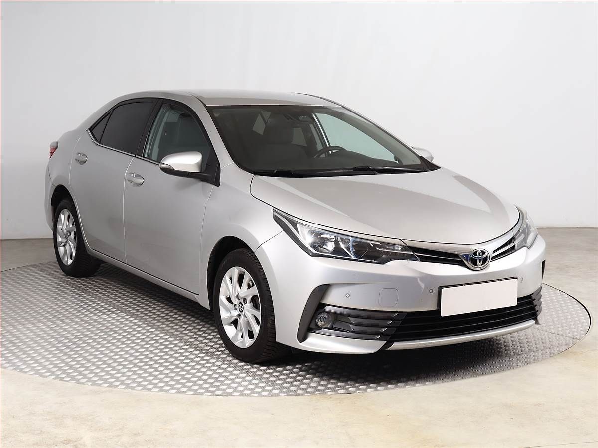Toyota Corolla 1.6 Valvematic, Serv.kniha