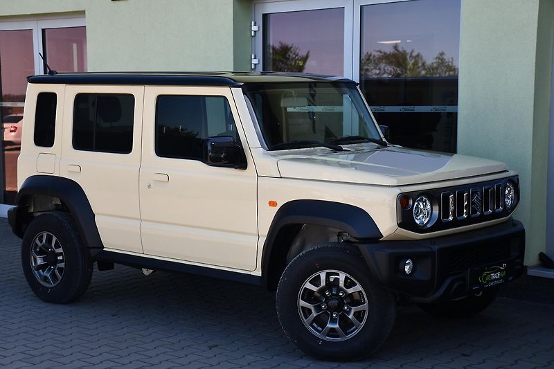 Suzuki Jimny 1,5 GLX AUTOMAT  - fotka 2 z 36