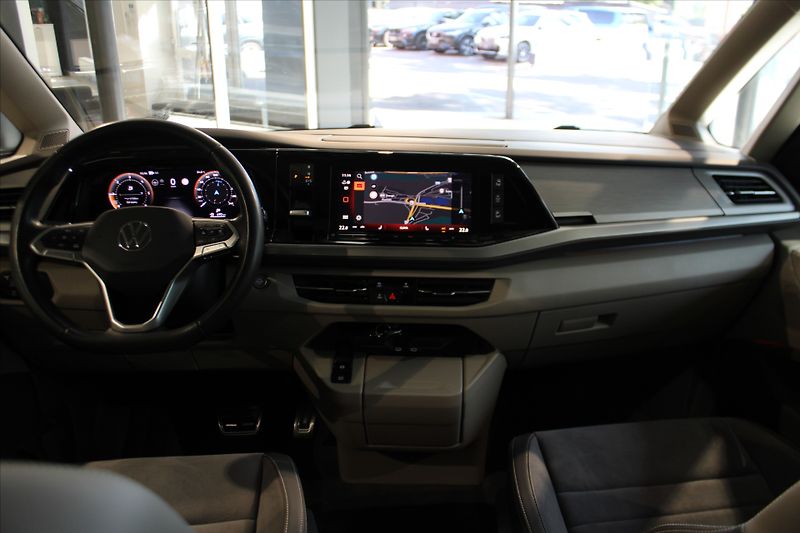 Volkswagen Multivan TDi DSG Style Long ACC/NezTop/ - fotka 11 z 33