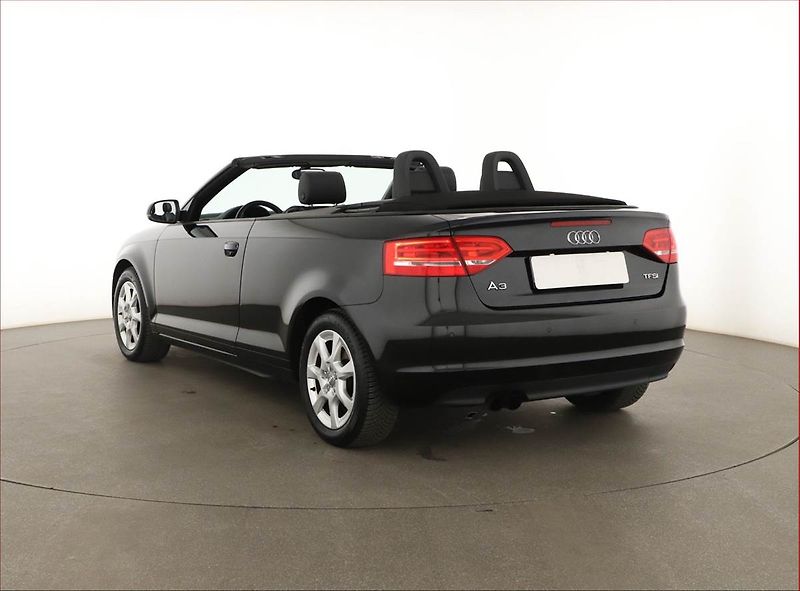 Audi A3 (2011) 1.8 TFSI, Tempomat - fotka 4 z 15