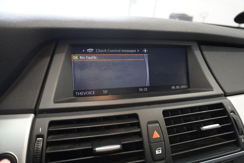 BMW X5 3,0 XDRIVE35D AUT. - fotka 33 z 34