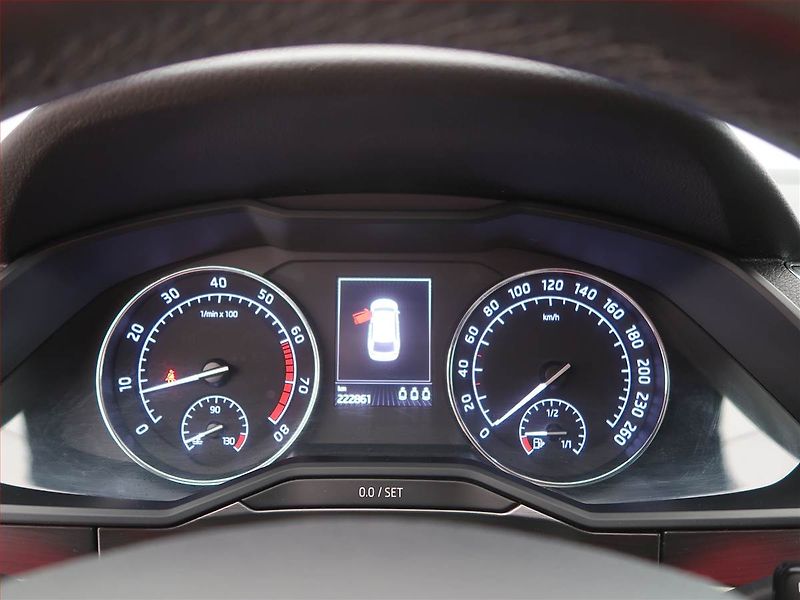 Škoda Superb (2016) Style Plus 1.4 TSI, Automat - fotka 9 z 16