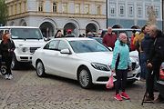 Sraz vozů značky Mercedes na Karlově náměstí v Kolíně.