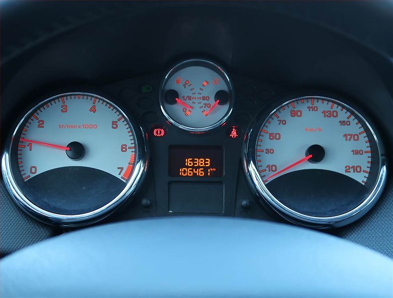 Peugeot 207 (2011) 1.4 VTi, Serv.kniha, nová STK - fotka 11 z 14