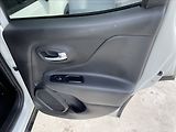 Jeep Renegade 1,3 i T 110KW AUTOMAT ČR. - náhled 21
