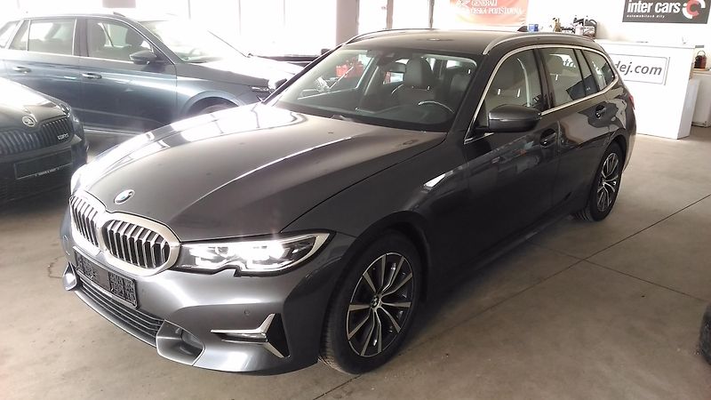 BMW Řada 3 (2020) 320D,XDRIVE,FULL,LED,TAŽNÝ,TOP - fotka 4 z 42