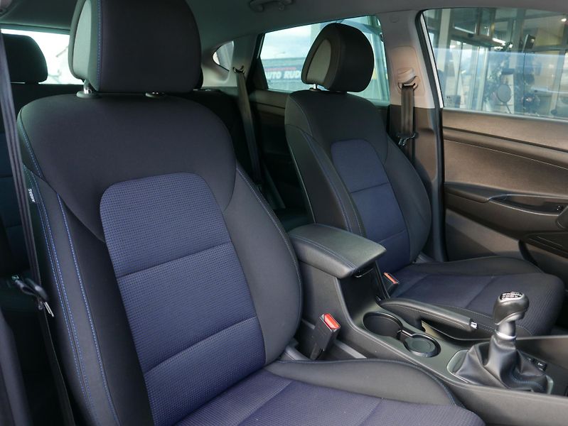 Hyundai Tucson 1,7 CRDi 1.Majitel ČR ! - fotka 22 z 38