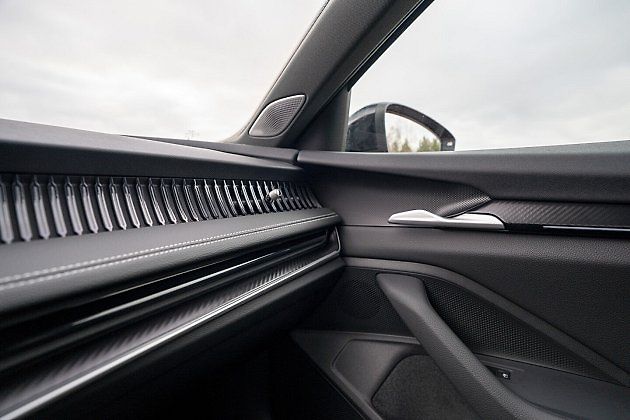 Před jízdou pomůže vyvětrat rozpálený interiér a teprve potom nechat klimatizaci pracovat., zdroj: Se svolením Škoda Auto / Škoda Storyboard.