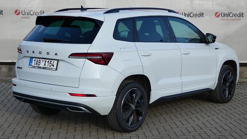 Škoda Karoq 1,5 TSI Sportline DSG - fotka 3 z 24