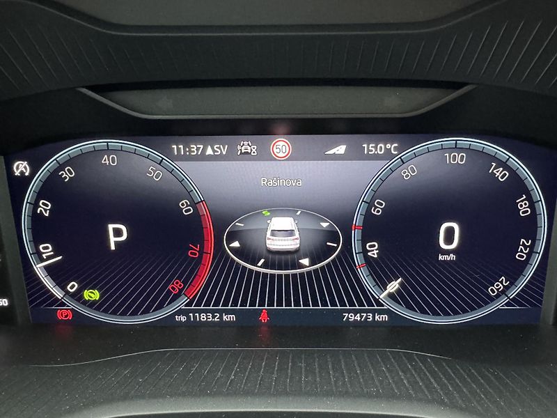 Škoda Karoq (2023) Style 1.5 TSI DSG - fotka 10 z 20