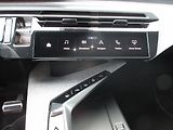 Peugeot 5008 GT Elektromotor 157 kW / 210 k - náhled 23