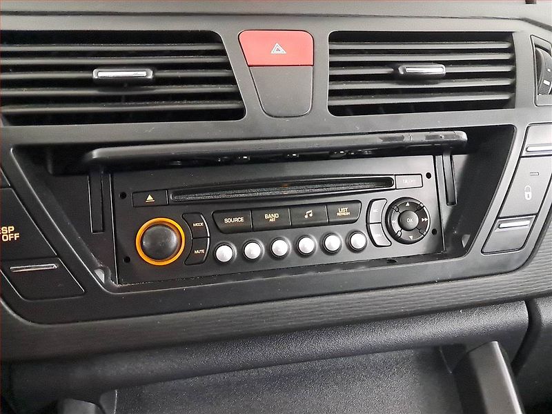 Citroën C4 Picasso (2012) 1.6 VTi, 7 míst, Tempomat - fotka 13 z 20