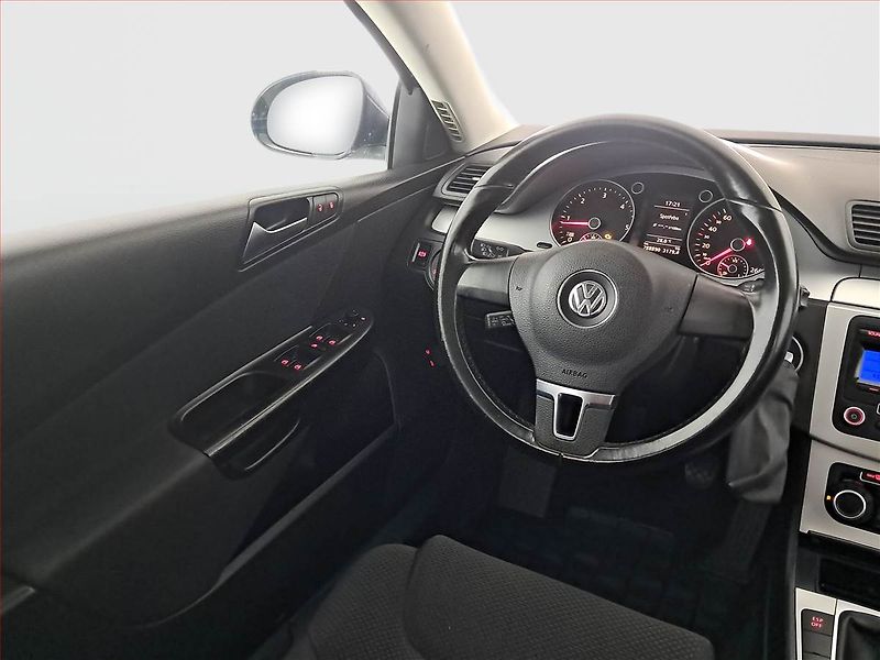 Volkswagen Passat (2009) 2.0 TDI, po STK, udržované - fotka 7 z 15