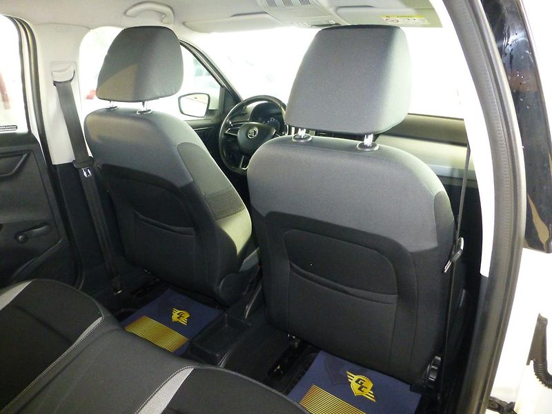Škoda Fabia (2015) 1,2TSI-81KW**KLIMATIZACE - fotka 20 z 22