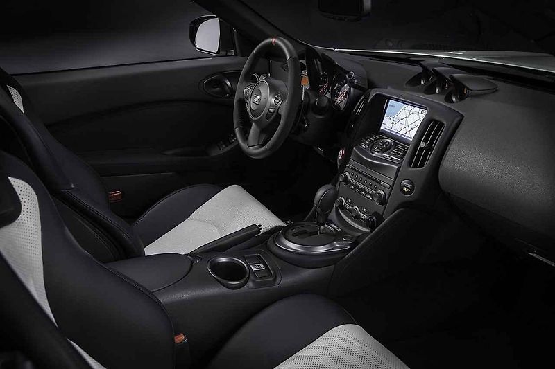 Nissan 370Z Nismo.