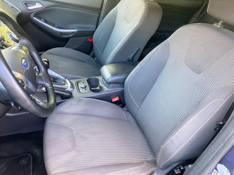 Ford Focus 1,6TDCi (77kW) - fotka 13 z 16