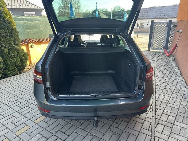 Škoda Superb 2.0 TDi 140kW 4x4 serviska - fotka 5 z 29