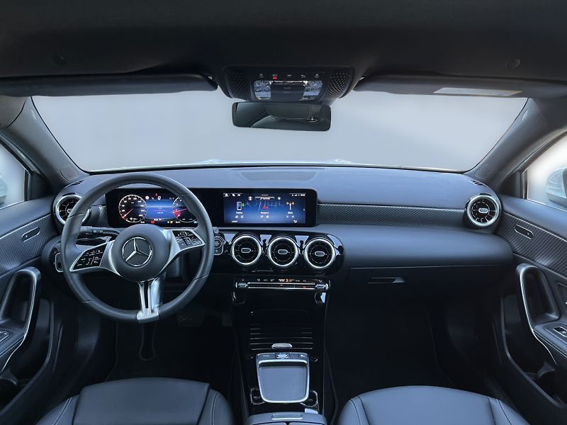 Mercedes-Benz Třídy A A-Třída 180 Progressive Line - fotka 14 z 21