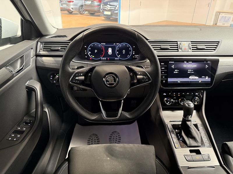 Škoda Superb 2.0 TDI 147kW Style Combi DSG - fotka 6 z 16