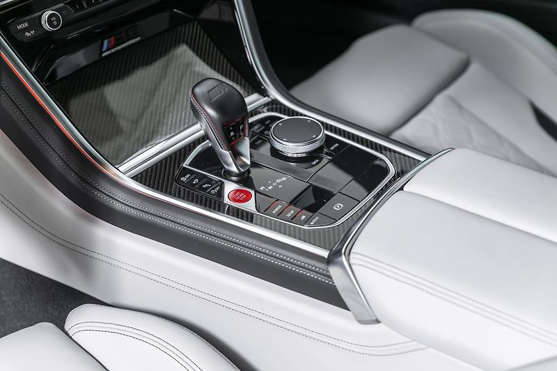BMW M8 Competition*Carbon*B&W - fotka 29 z 44