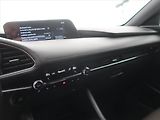 Mazda 3 (2019) 2.0 Skyactiv-G, Serv.kniha - náhled 12