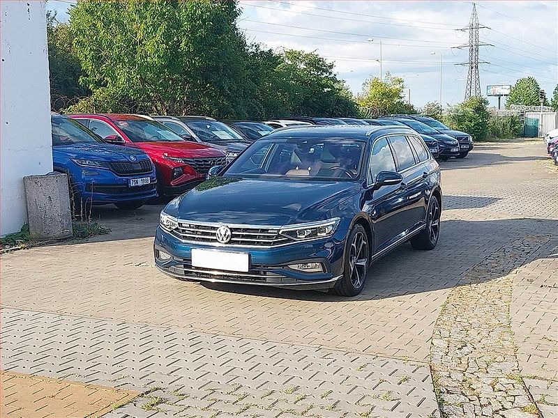 Volkswagen Passat (2019) 2.0 BiTDI - fotka 2 z 22