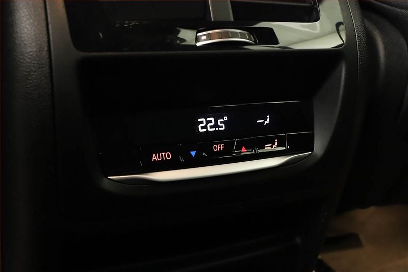 BMW X3 (2021) M Sport M40d - fotka 16 z 22