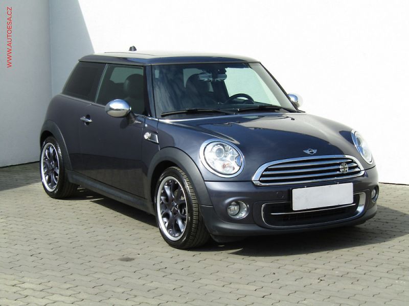 Mini Cooper (2013) 1.6, AT, kůže - fotka 1 z 3