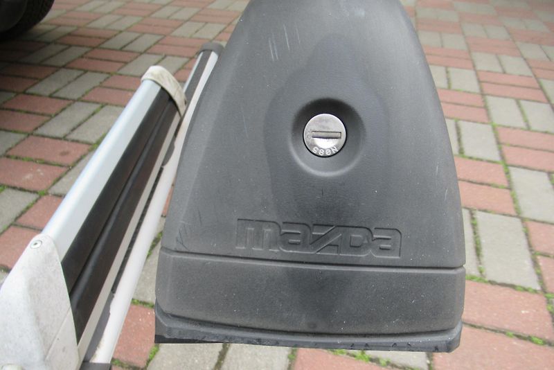 Mazda CX-7 2.2 CD 4WD AUT. KLIMA TAŽNÉ - fotka 19 z 21