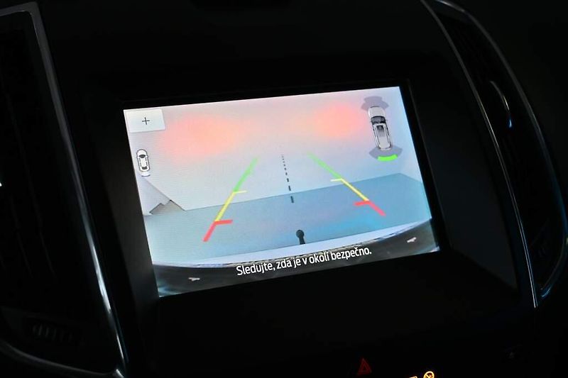 Ford S-MAX (2022) 2.0 7 Míst 140 KW LED SONY ACC - fotka 22 z 41