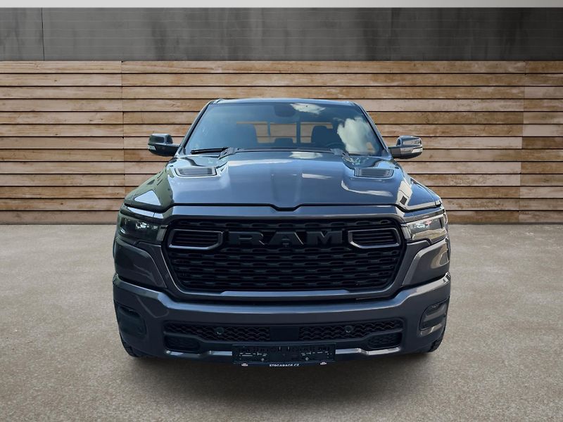 Dodge RAM (2020) +HEMI+OFFROAD PAKET+LOOK26+ - fotka 8 z 23