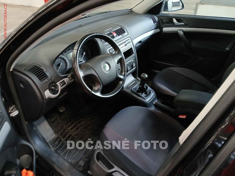 Škoda Octavia (2008) 1.9 TDi, Klima - fotka 3 z 3