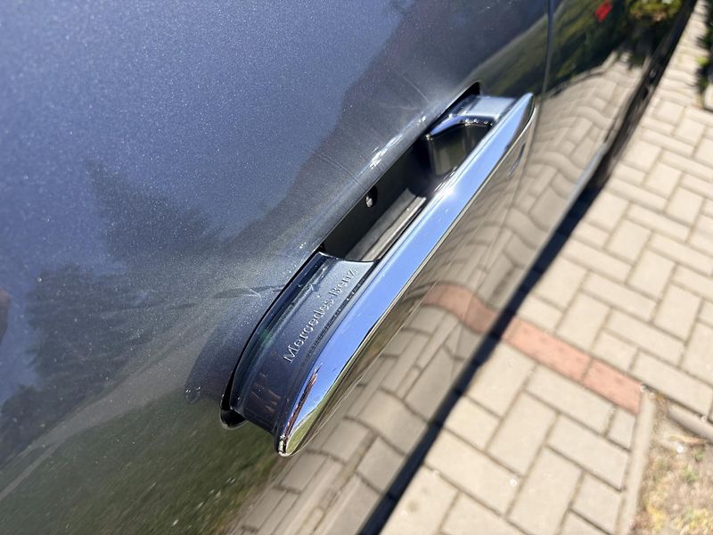 Mercedes-Benz EQS 450 AMG  - fotka 12 z 64