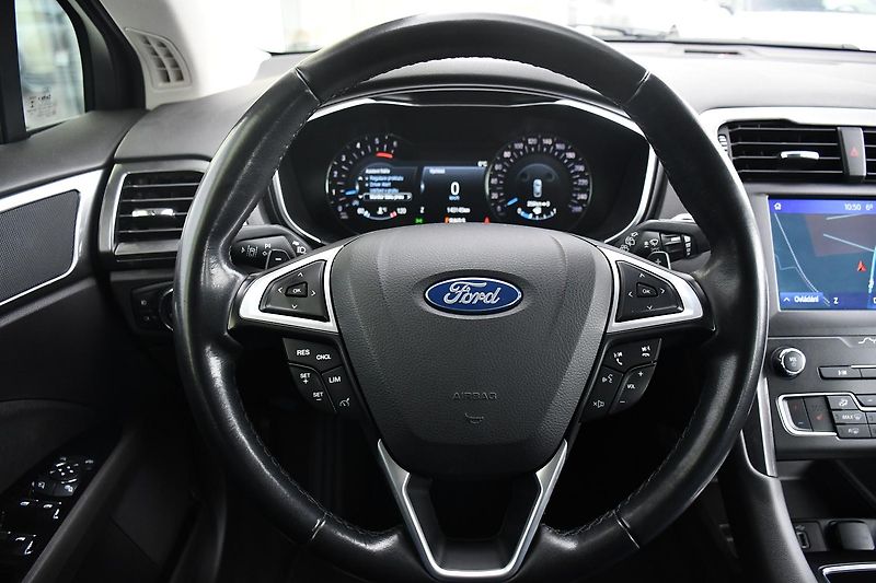 Ford Mondeo 2.0TDCi 110kW CARPLAY TITANIUM - fotka 21 z 42