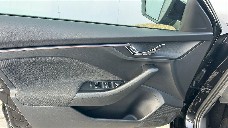 Škoda Scala (2024) SELEC TSI 85/1.0 A7F - fotka 17 z 27