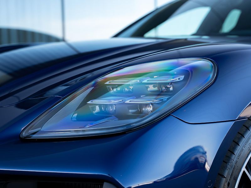 Porsche Panamera 4 E-Hybrid - fotka 4 z 15