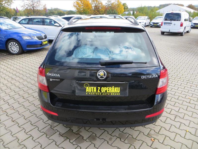 Škoda Octavia 1,2 TSI Ambition Plus DSG7 ČR - fotka 6 z 21